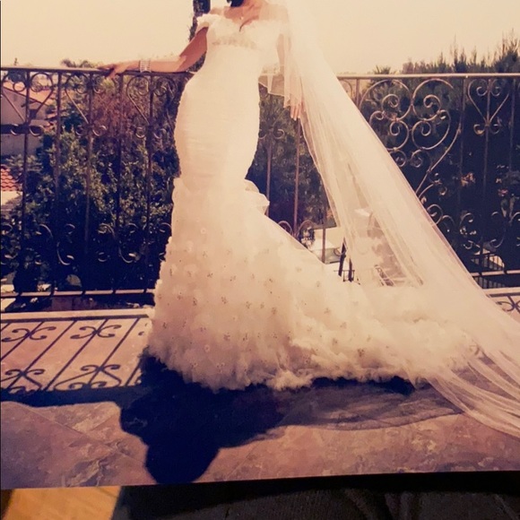 Ines Di Santo Bridal Dress - Picture 8 of 8